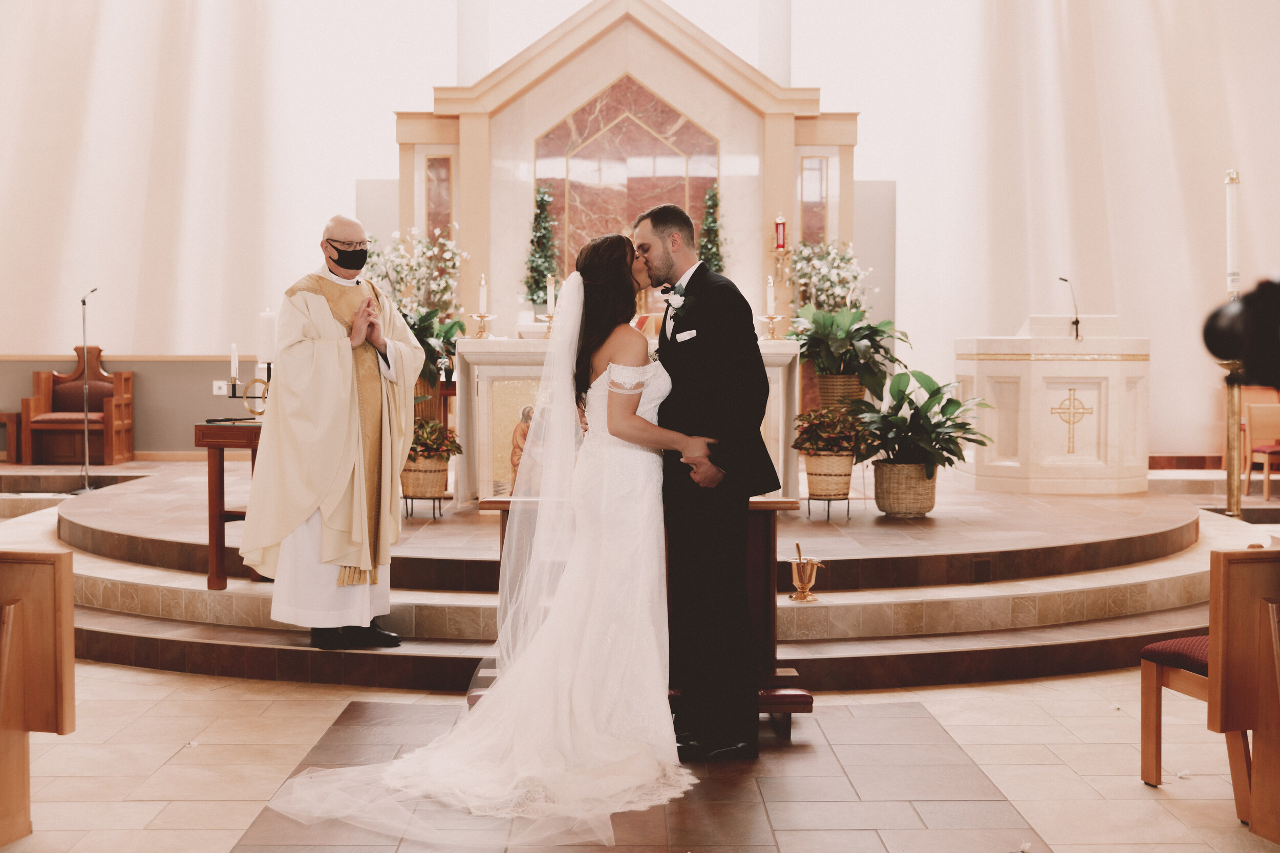 WEDDING PHOTOGRAPHERS PITTSBURGH PA-3104.jpg