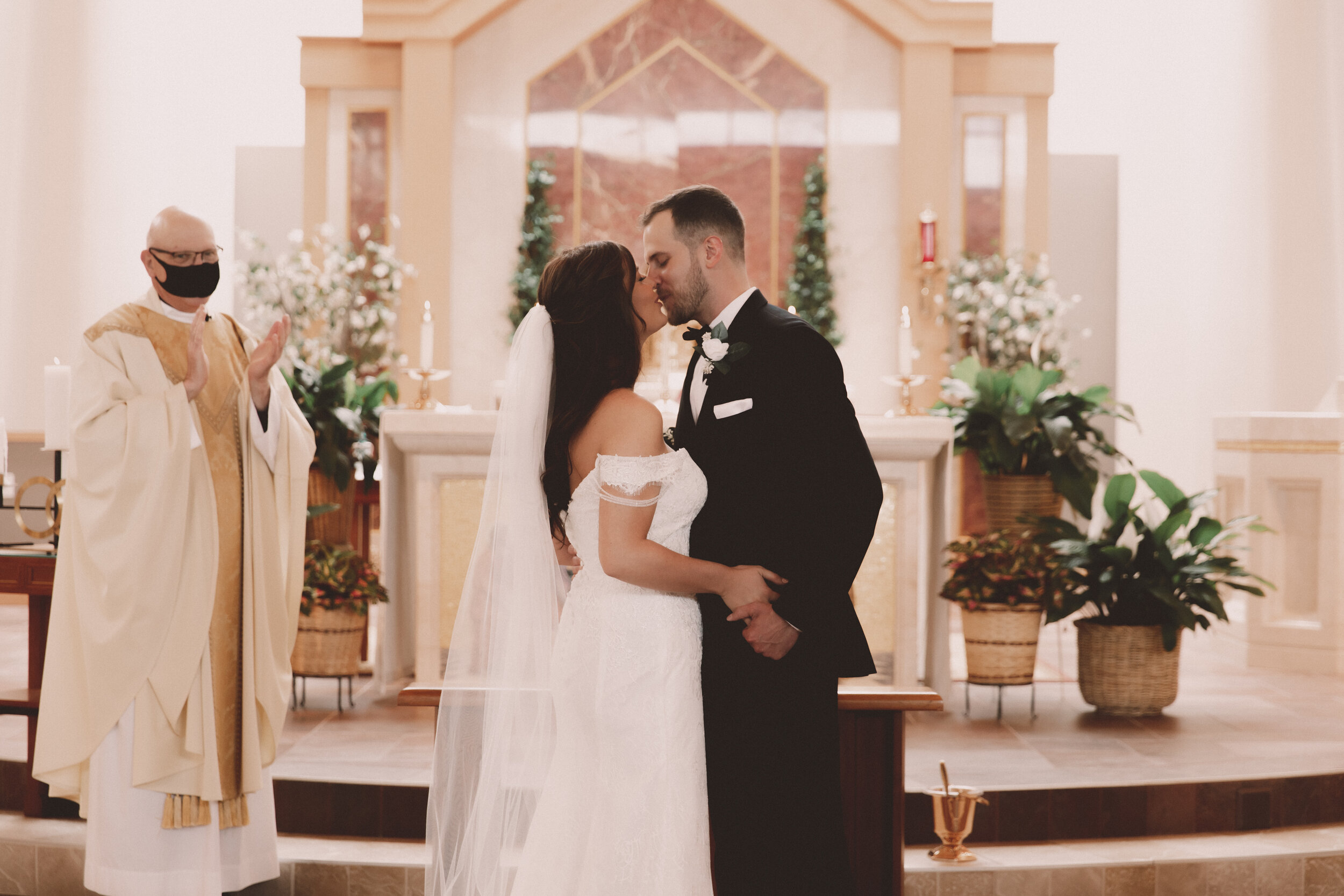 WEDDING PHOTOGRAPHERS PITTSBURGH PA-3111.jpg