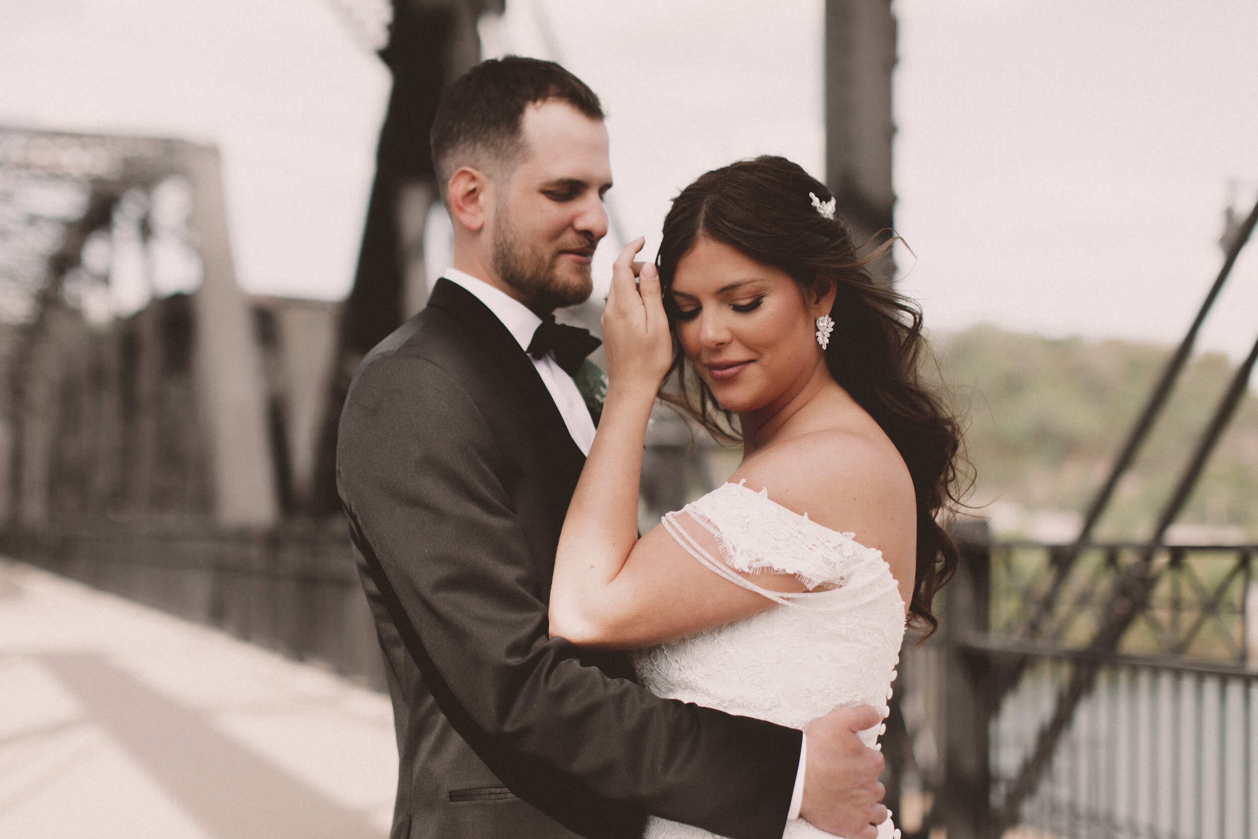 WEDDING PHOTOGRAPHERS PITTSBURGH PA-4087.jpg