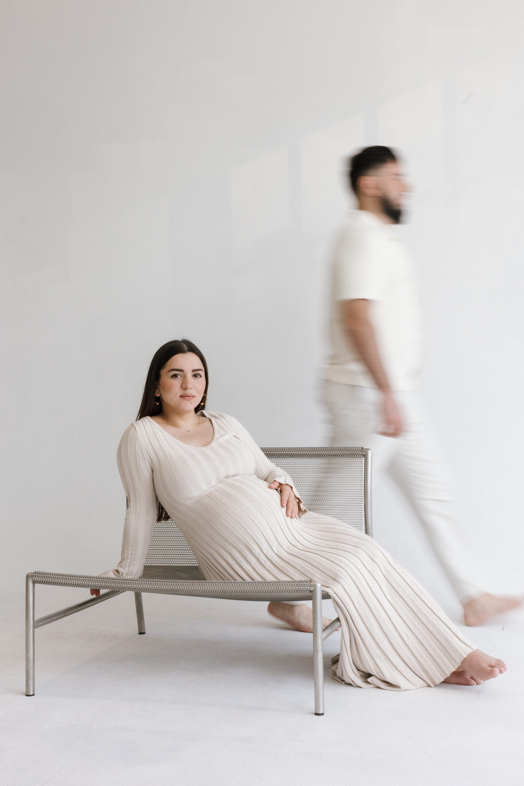 Editorial-High-Fashion-Maternity-Pictures-TONS-Boutique-Pittsburgh-Photographers